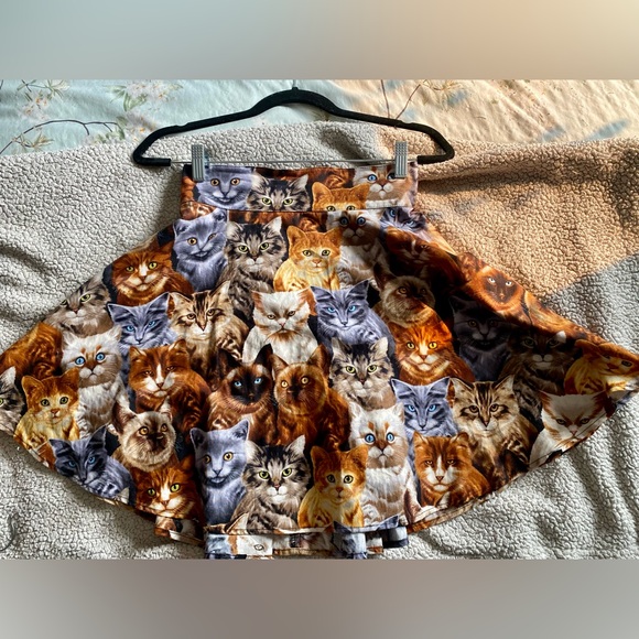 All-over cat print skirt - Picture 4 of 6